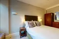 Apartment 6 bedrooms 237 m² in London, United Kingdom