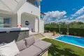 Дом 10 спален 380 м² Свети-Ловреч, Хорватия