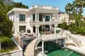 8 bedroom House 2 200 m² Marbella, Spain