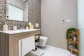 Mieszkanie 2 pokoi 81 m² Torrevieja, Hiszpania