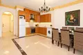 Mieszkanie 3 pokoi 138 m² San Pedro Alcantara, Hiszpania