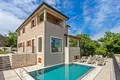 3-Schlafzimmer-Villa 150 m² Umag, Kroatien