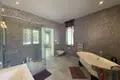 Haus 4 Schlafzimmer 530 m² Dos Hermanas, Spanien