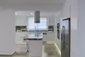 Mieszkanie 5 pokojów 350 m² Agios Tychonas, Cypr