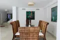 4-Schlafzimmer-Villa 208 m² Estepona, Spanien