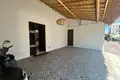 Wohnung 4 Schlafzimmer 400 m² Kerobokan, Indonesien