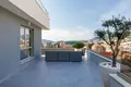 2-Schlafzimmer-Penthouse 104 m² Becici, Montenegro
