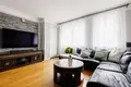 3 bedroom apartment 94 m² Warsaw, Poland
