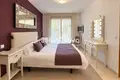 2 bedroom apartment 115 m² Benahavis, Spain