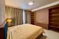 Piso independiente 2 habitaciones 98 m² Na Kluea, Tailandia