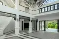 7-Schlafzimmer-Villa 750 m² Kerobokan Kelod, Indonesien
