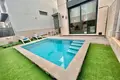 3-Schlafzimmer-Villa 115 m² Orihuela, Spanien