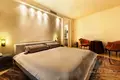 Villa de 7 dormitorios 1 300 m² Sácer, Italia