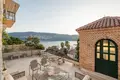 Villa de tres dormitorios 428 m² Montenegro, Montenegro