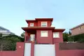 Villa de 4 dormitorios 351 m² Ribarroja del Turia, Španjolska
