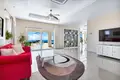 Mieszkanie 4 pokoi 555 m² Peyia, Cypr