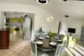 Apartamento 4 habitaciones 264 m² Umag, Croacia