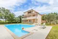 Casa 17 habitaciones 1 000 m² Opcina Marcana, Croacia