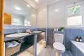 5 bedroom house 339 m² Dos Hermanas, Spain
