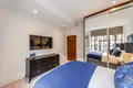 2 bedroom apartment 87 m² in London, United Kingdom
