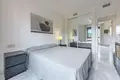 4 bedroom apartment 197 m² Estepona, Spain