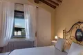 Casa 20 habitaciones 1 500 m² Casole dElsa, Italia