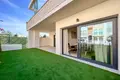 Mieszkanie 2 pokoi 98 m² Torrevieja, Hiszpania