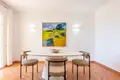 5 bedroom house 275 m² Dos Hermanas, Spain