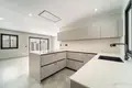 Dom 4 pokoi 220 m² Dos Hermanas, Hiszpania