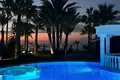 Villa de 6 chambres 1 700 m² en Dromolaxia Meneou Municipality, Chypre