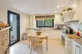 Villa de 4 dormitorios 373 m² Benahavis, Španjolska
