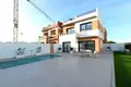 3-Schlafzimmer-Villa 138 m² Benijofar, Spanien