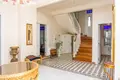 Mansion 7 bedrooms 544 m² Kadikoy, Turkey