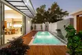 Villa de tres dormitorios 215 m² Chalong, Tailandia