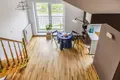 Commercial property 56 m² in Warsaw, Poland
