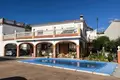 4 bedroom house 200 m² Dos Hermanas, Spain