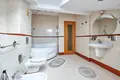 Wohnungen auf mehreren Ebenen 3 zimmer 109 m² in Minsk, Belarus