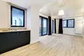 3 bedroom apartment 124 m² in London, United Kingdom