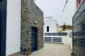 4-Schlafzimmer-Villa 260 m² Urbanizacion Dona Pepa, Spanien