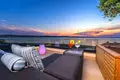 Villa de tres dormitorios 316 m² Opcina Karlobag, Croacia
