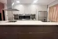Mieszkanie 3 pokoi 180 m² Limassol, Cypr