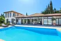 villa de 5 dormitorios 325 m² Kouklia, Chipre