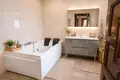 Haus 5 Schlafzimmer 460 m² Dos Hermanas, Spanien