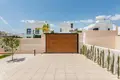 Villa de tres dormitorios 238 m² Urbanizacion Dona Pepa, Španjolska