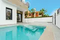 4-Zimmer-Villa 159 m² Torrevieja, Spanien