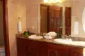 Кондо 2 спальни 289 м² Sandy Bay, Гондурас