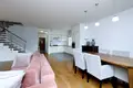 Mieszkanie 6 pokojów 151 m² Warszawa, Polska