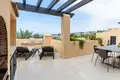 Wohnung 3 Schlafzimmer 185 m² Estepona, Spanien
