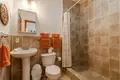2 bedroom condo 127 m² West End, Honduras