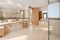 4 bedroom apartment 235 m² Marbella, Spain